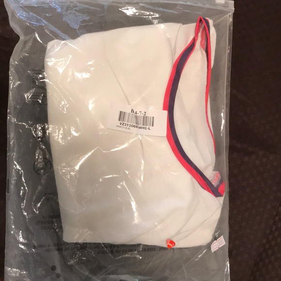 White Jogging short sets - Picture 4 of 4